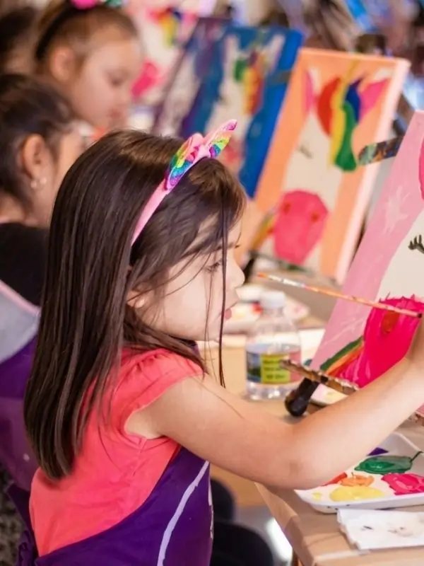 Art studio for kid in Dubai